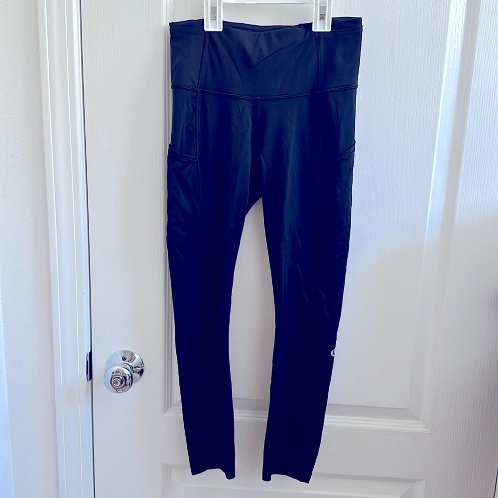 Lululemon leggings pants black Size 4